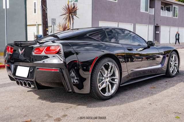 Used 2001 Chevrolet Corvette Coupe w/ Preferred Equipment Group1 image 20