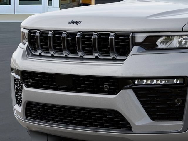 New 2026 Jeep Grand Cherokee L Summit w/ Obsidian Package AWD/4WD image 11