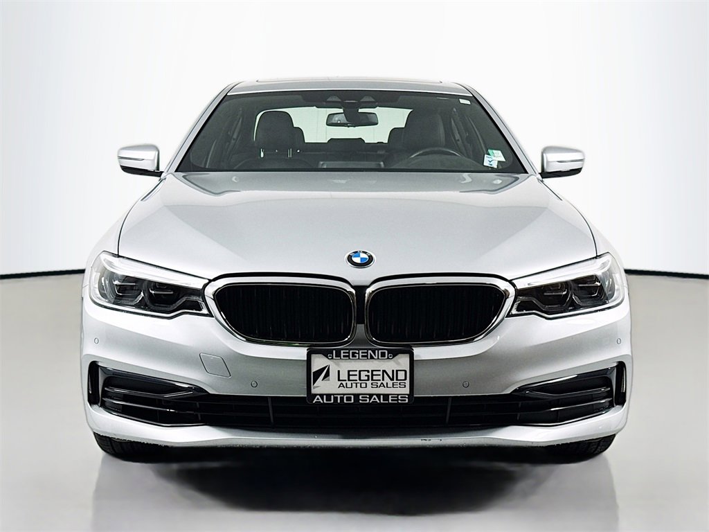 Used 2020 BMW 530i xDrive w/ Executive Package image 2