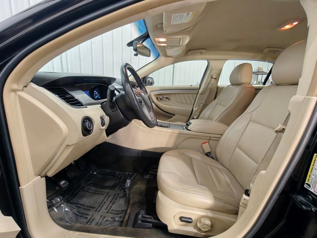 Used 2013 Ford Taurus SEL image 27