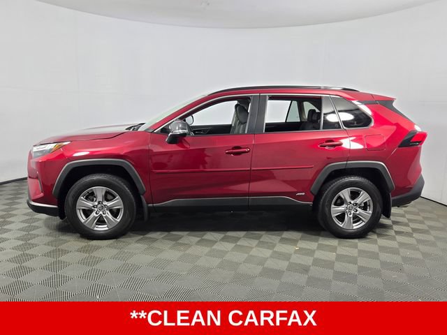 Used 2022 Toyota RAV4 XLE AWD/4WD image 5