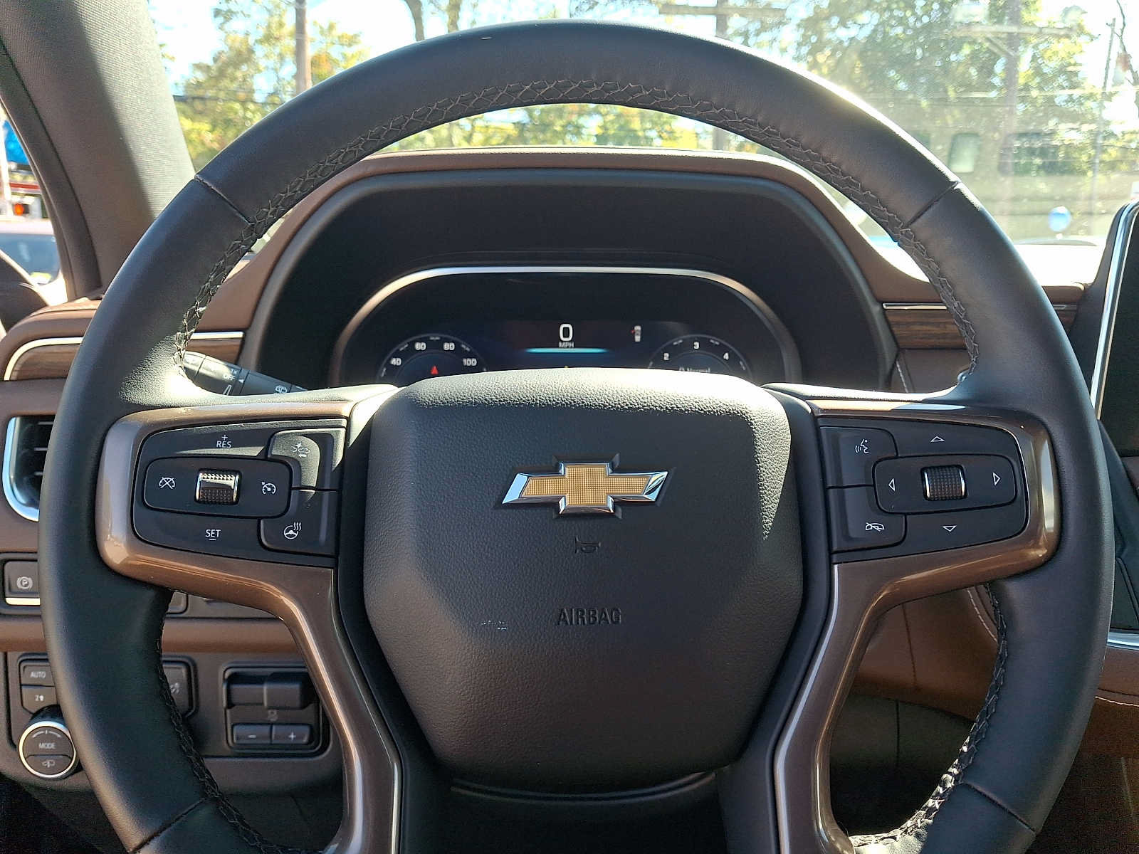 Certified 2024 Chevrolet Suburban High Country AWD/4WD image 21
