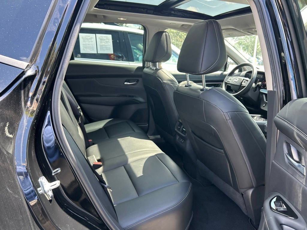 Certified 2025 Nissan Murano SL AWD/4WD image 47