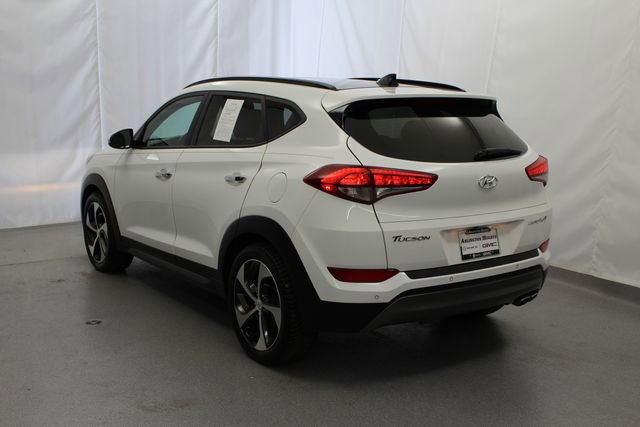 Used 2016 Hyundai Tucson Limited w/ Option Group 03 FWD image 12
