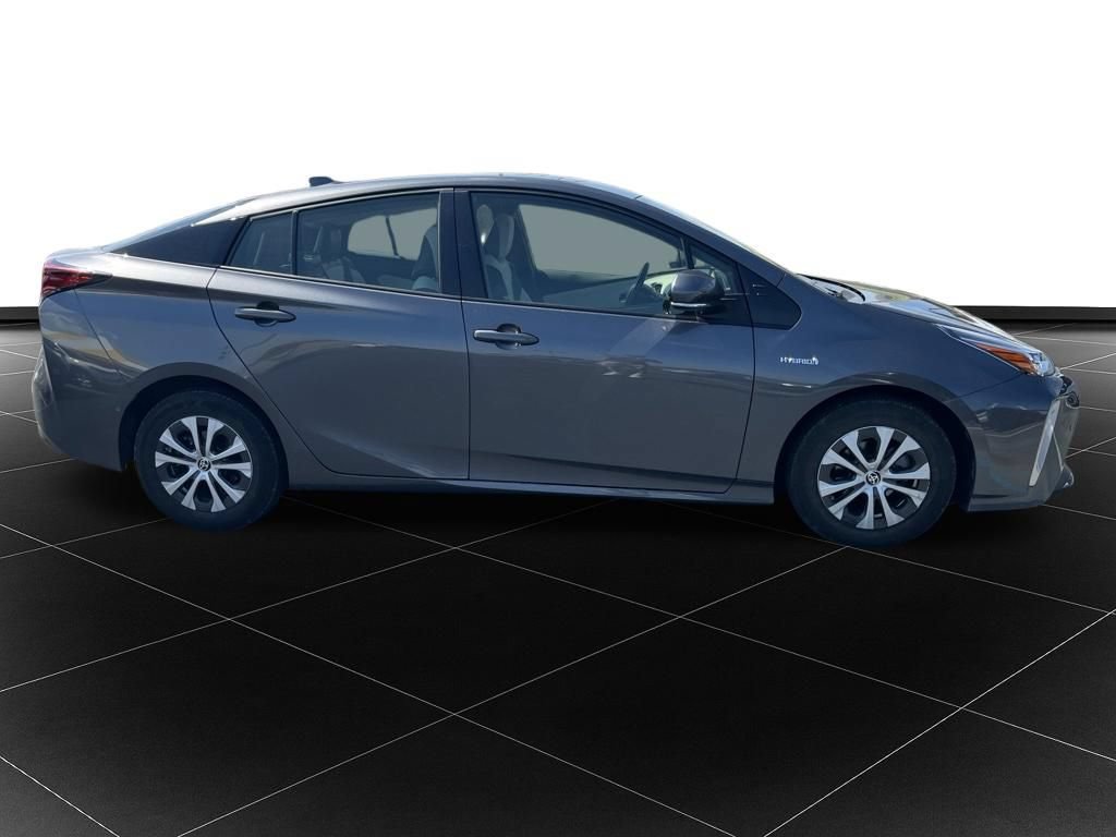 Used 2021 Toyota Prius XLE AWD/4WD image 6