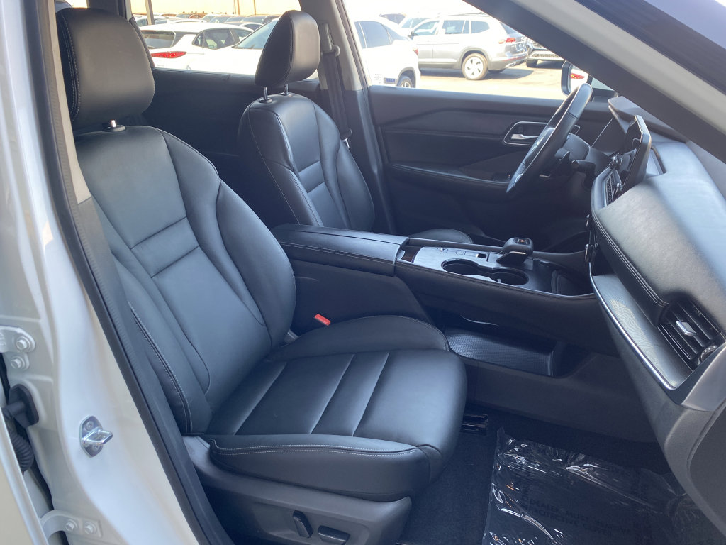 Used 2021 Nissan Rogue SL w/ Premium Package image 21