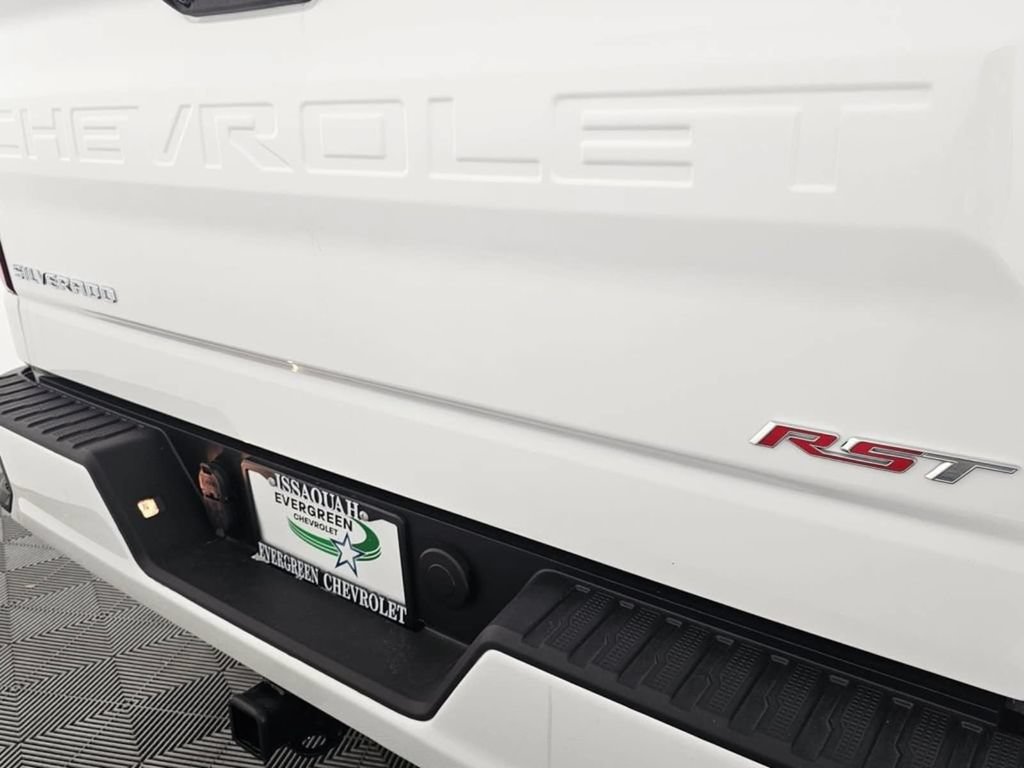 Used 2025 Chevrolet Silverado 1500 RST AWD/4WD image 15