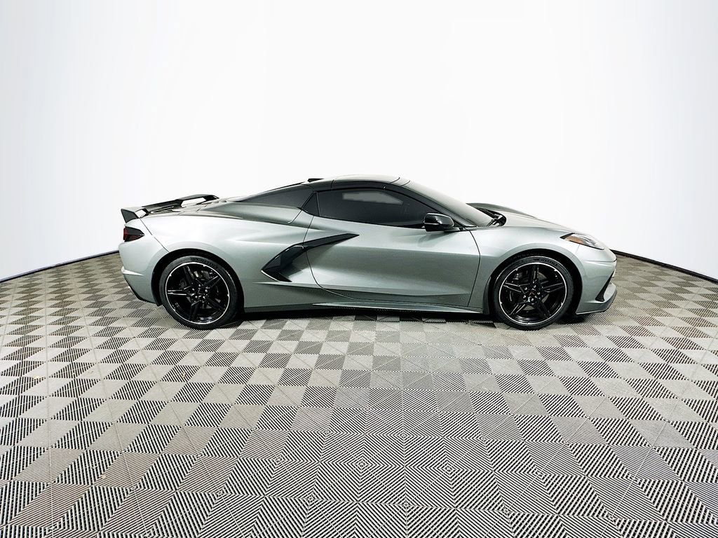 Used 2024 Chevrolet Corvette Stingray Convertible w/ Z51 Performance Package image 10