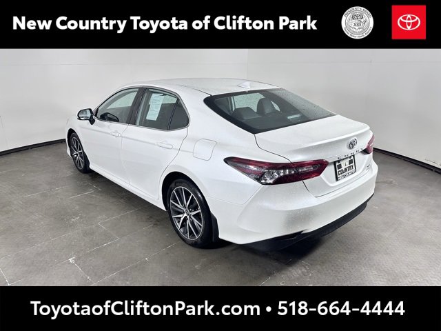 Used 2023 Toyota Camry XLE image 5