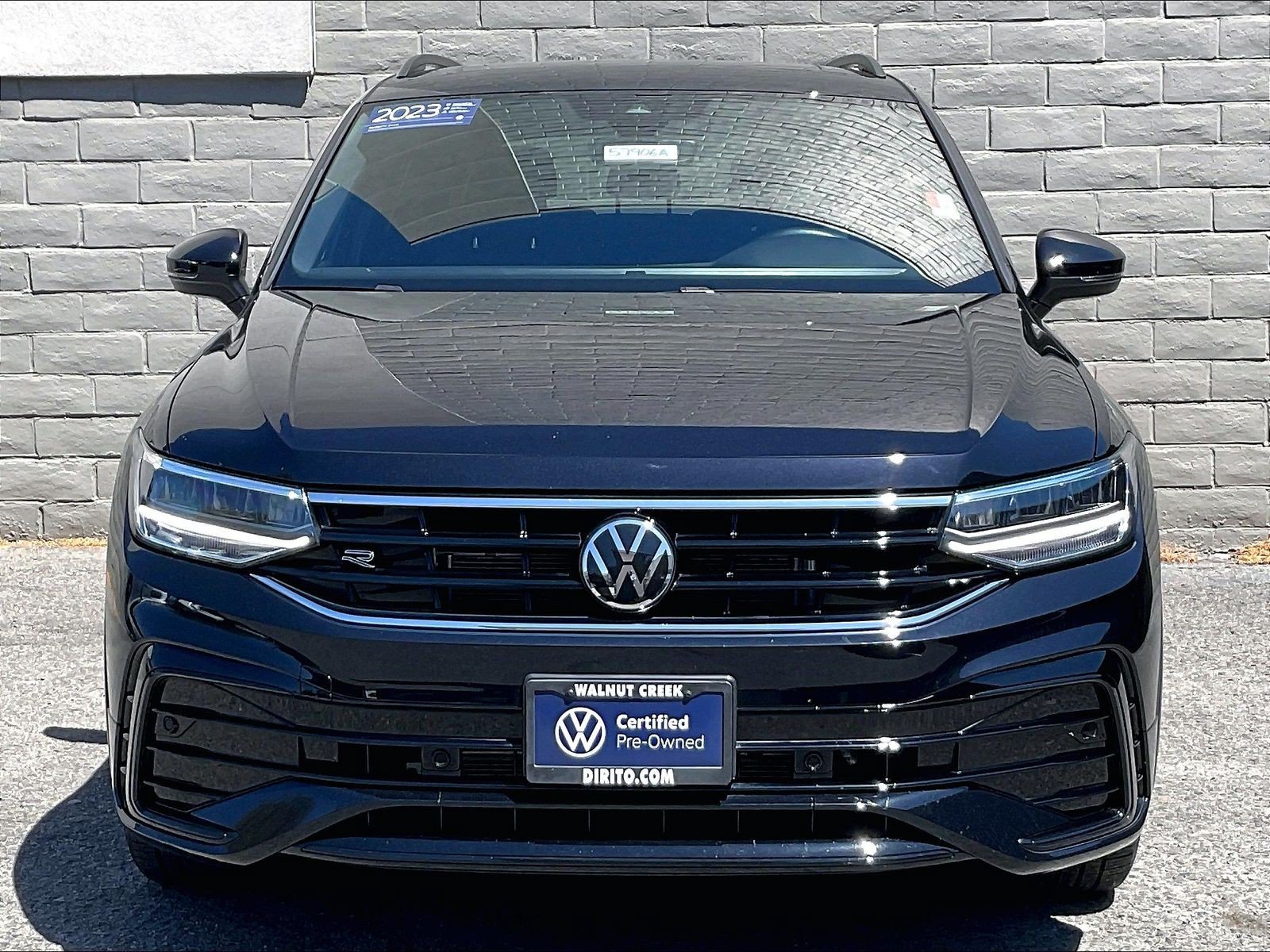 Certified 2023 Volkswagen Tiguan SE R-Line FWD image 2