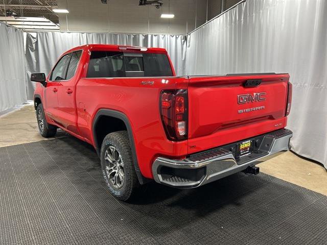 New 2025 GMC Sierra 1500 SLE w/ Preferred Package image 6