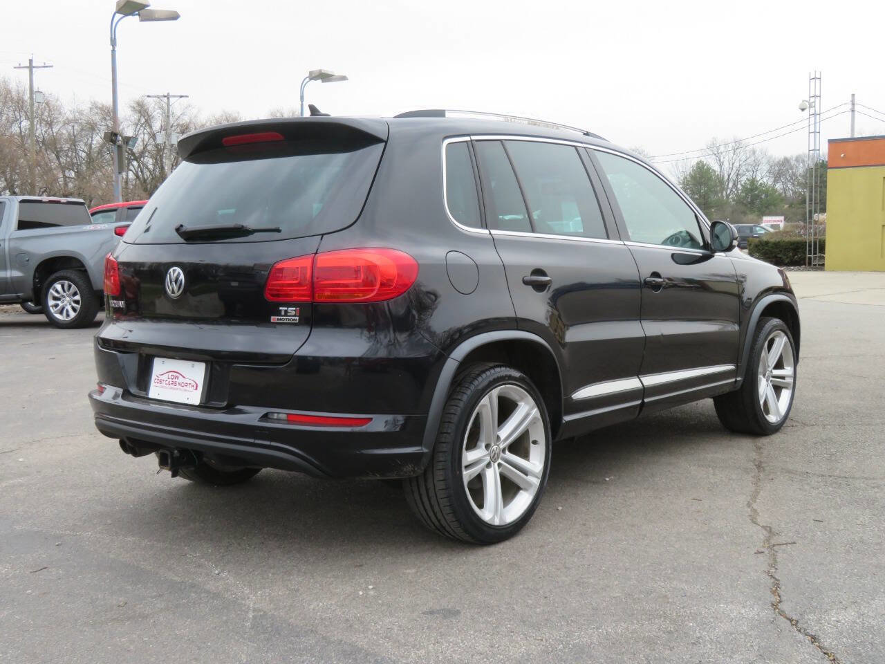 Used 2016 Volkswagen Tiguan R-Line image 4