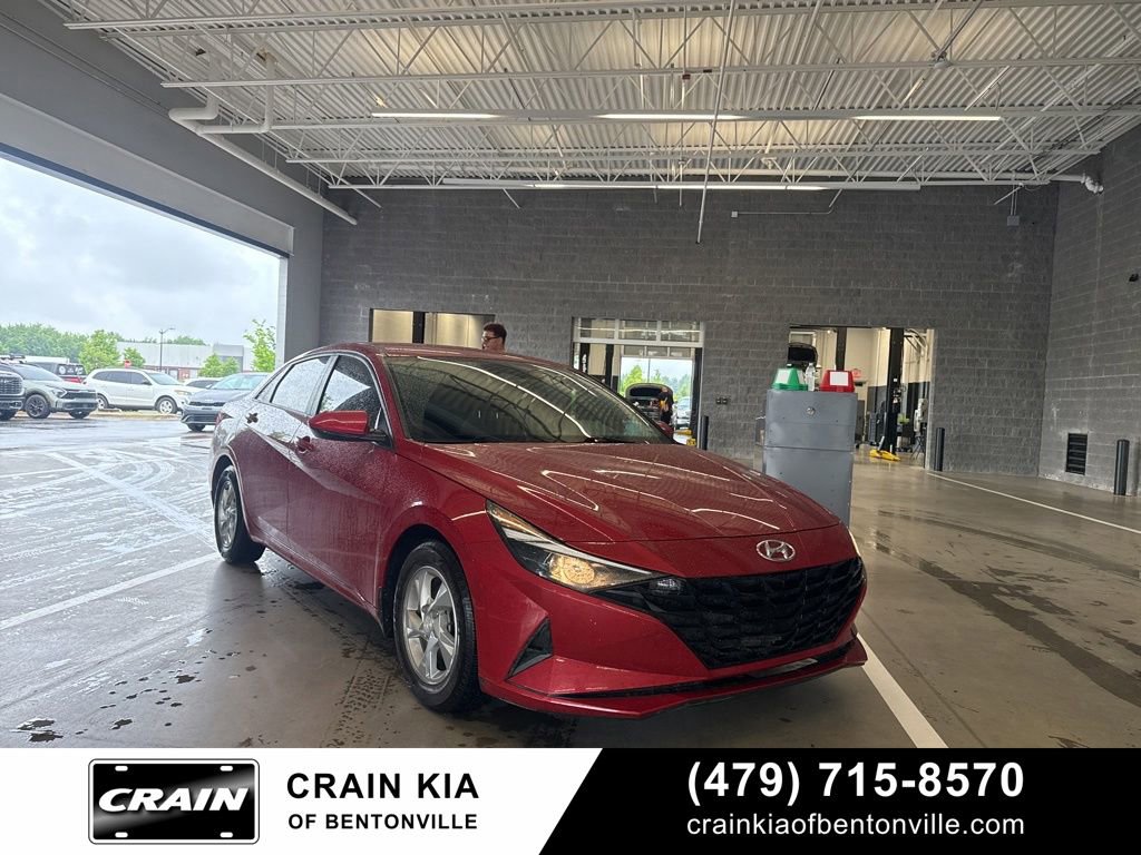 Used 2021 Hyundai Elantra SE FWD video 1