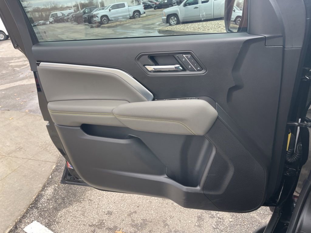 Certified 2026 Chevrolet Colorado ZR2 w/ Technology Package image 38