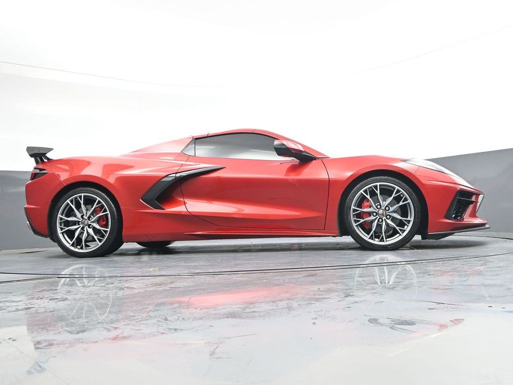 Used 2024 Chevrolet Corvette Stingray Preferred Conv w/ Battery Protection Package RWD image 29