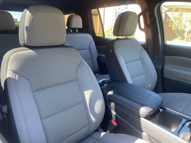 Certified 2026 Chevrolet Traverse LT w/ Driver Confidence Package FWD image 25