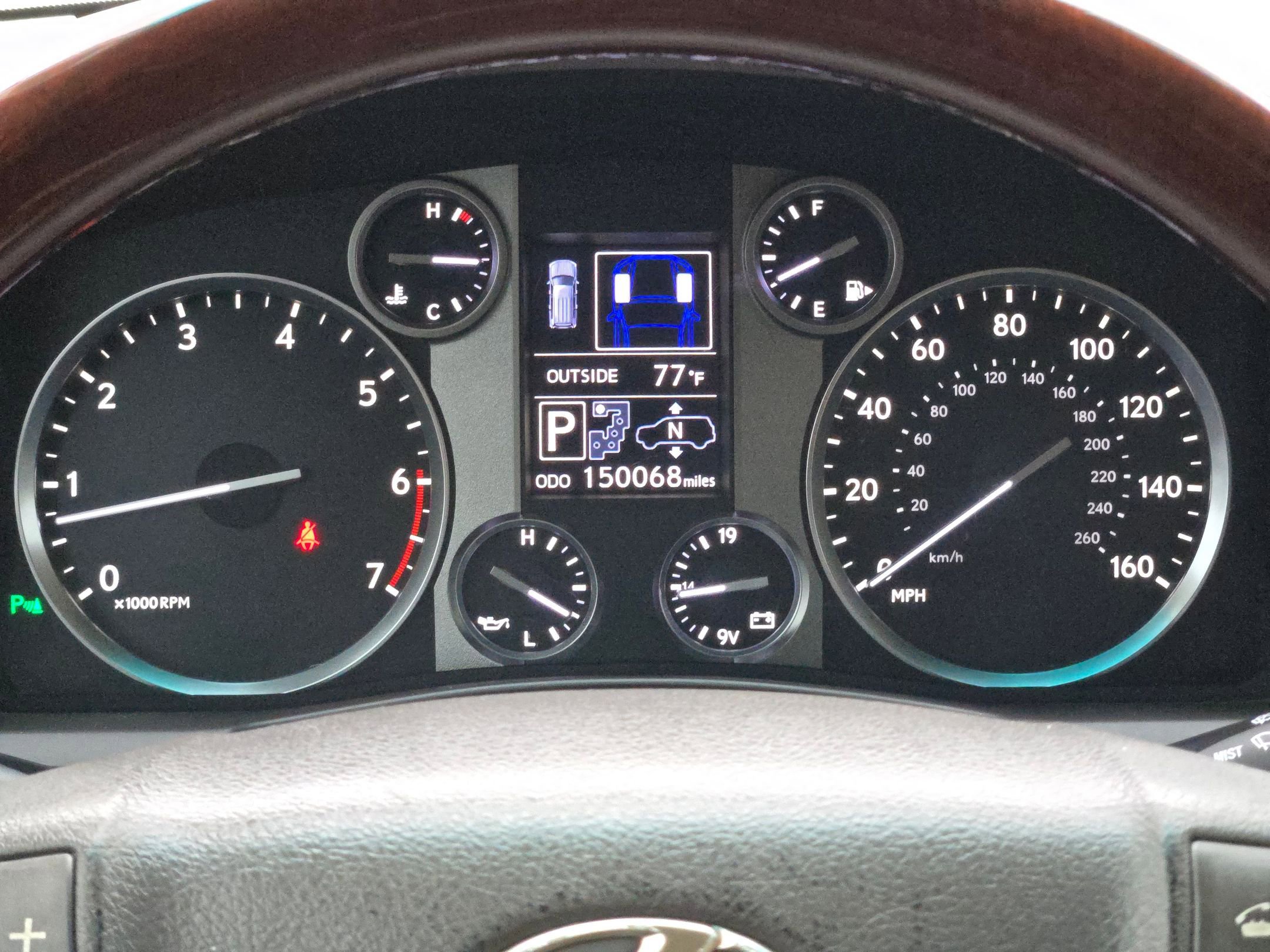 Used 2014 Lexus LX 570 4WD image 24