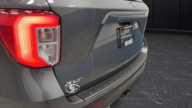 Used 2021 Ford Explorer XLT w/ XLT Sport Appearance Package image 34