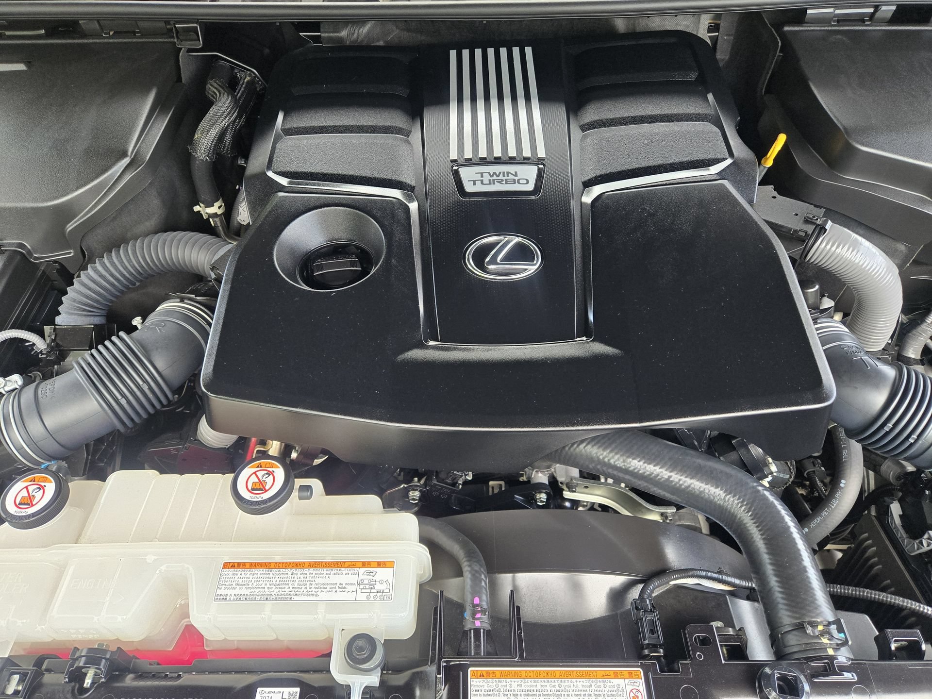 Used 2024 Lexus LX 600 F Sport AWD/4WD image 29