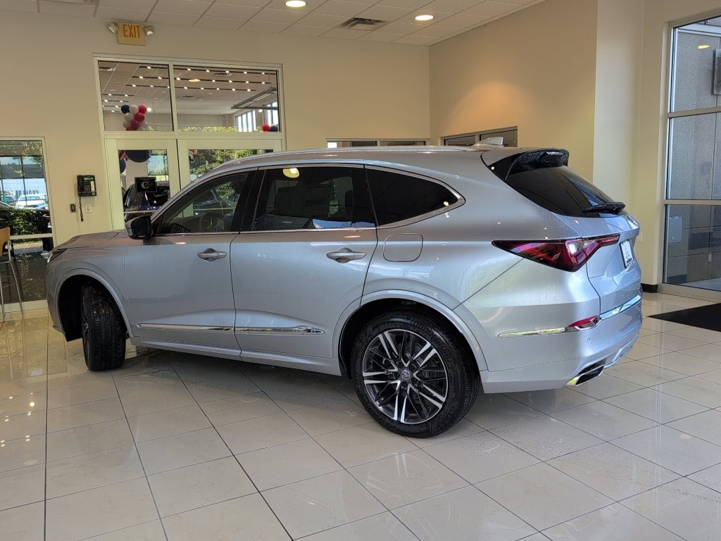New 2026 Acura MDX w/ Advance Package image 3