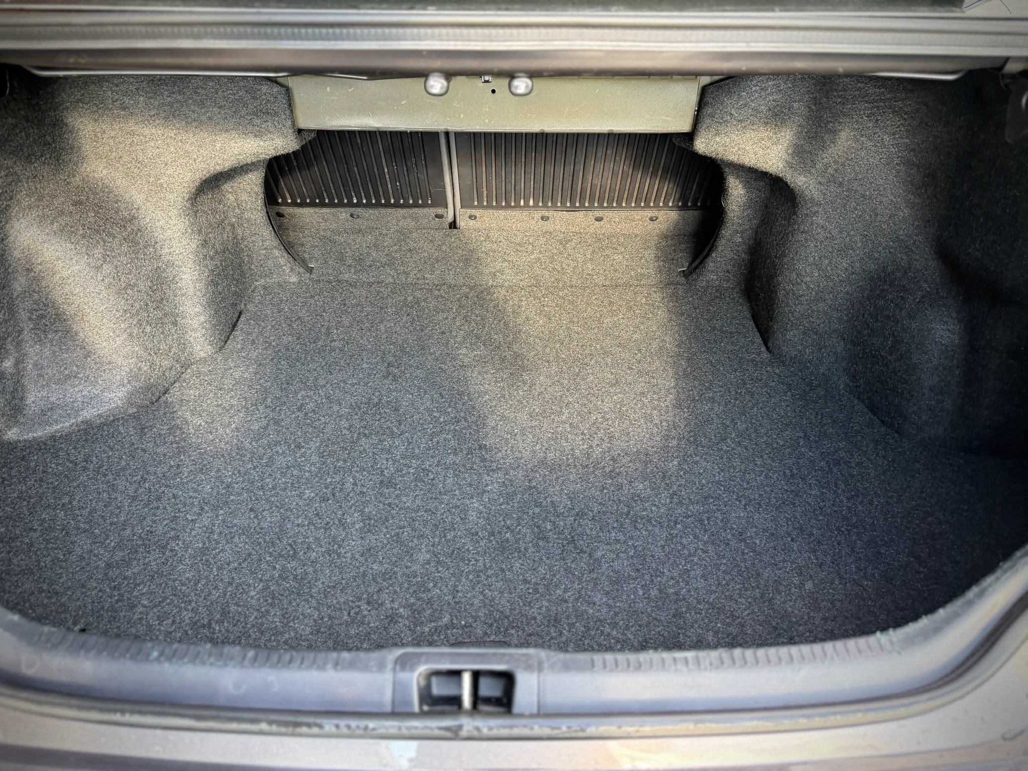 Used 2017 Toyota Camry LE FWD image 18