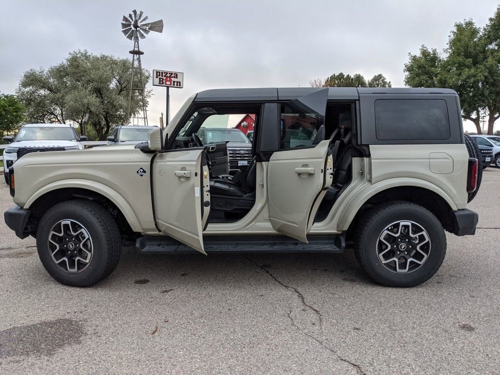 New 2025 Ford Bronco Outer Banks image 10