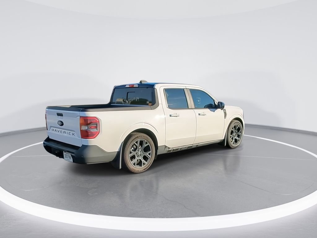 Used 2025 Ford Maverick Lariat w/ Black Appearance Package image 8