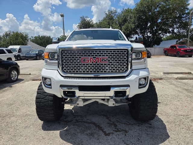 Used 2016 GMC Sierra 2500 Denali w/ Duramax Plus Package AWD/4WD image 2