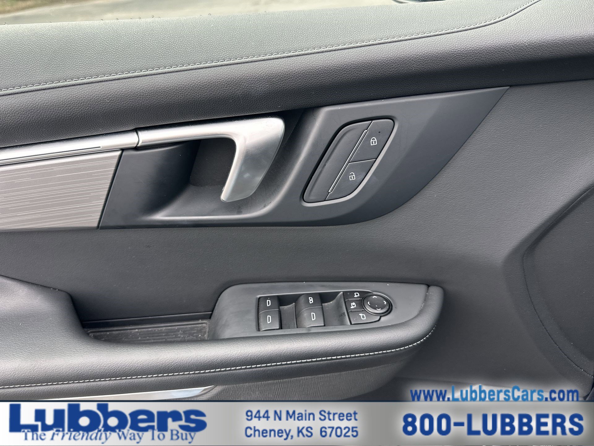 Used 2025 Buick Enclave Preferred image 13