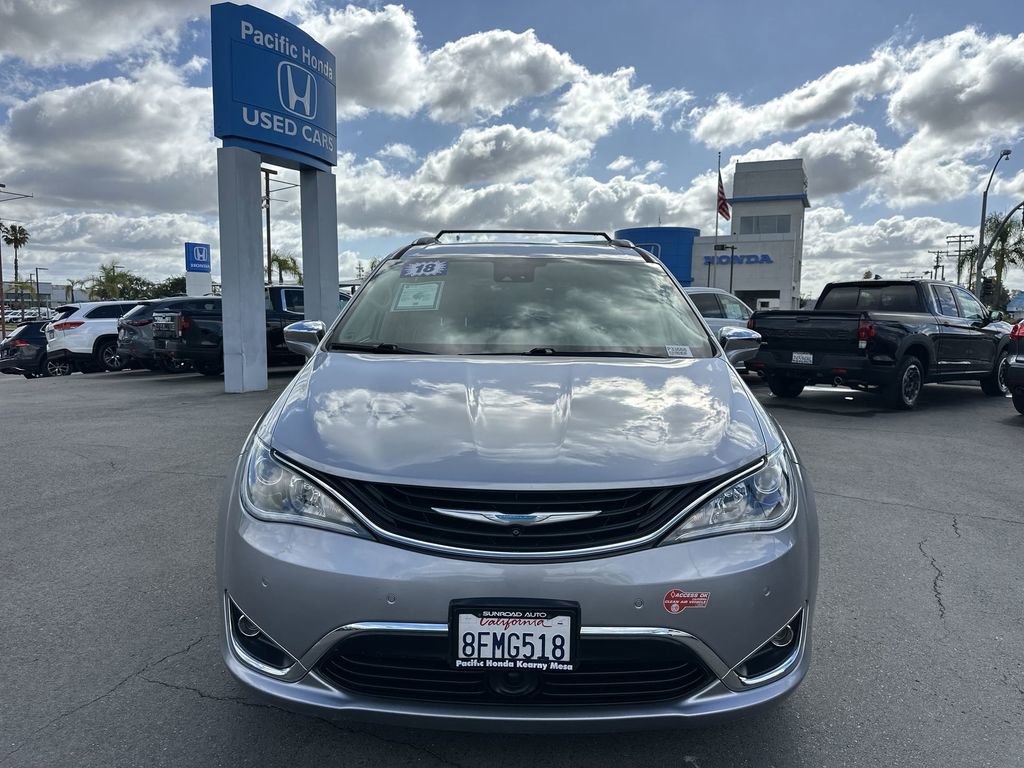 Used 2018 Chrysler Pacifica Limited w/ Advanced Safetytec Group FWD image 37