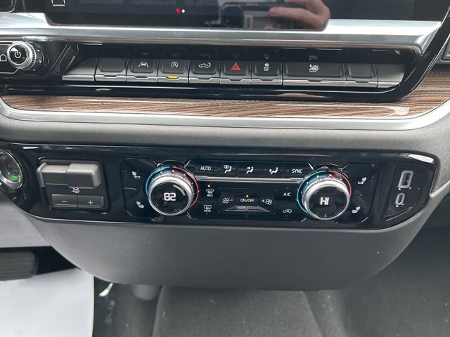 New 2026 GMC Sierra 1500 Elevation image 12