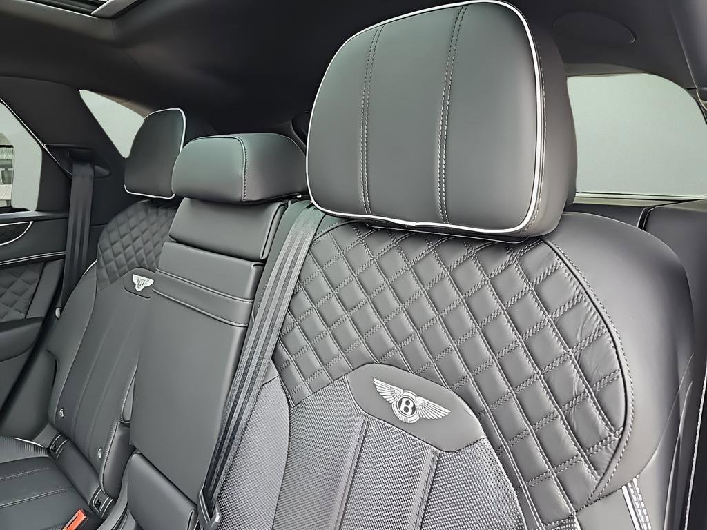 New 2025 Bentley Bentayga image 33