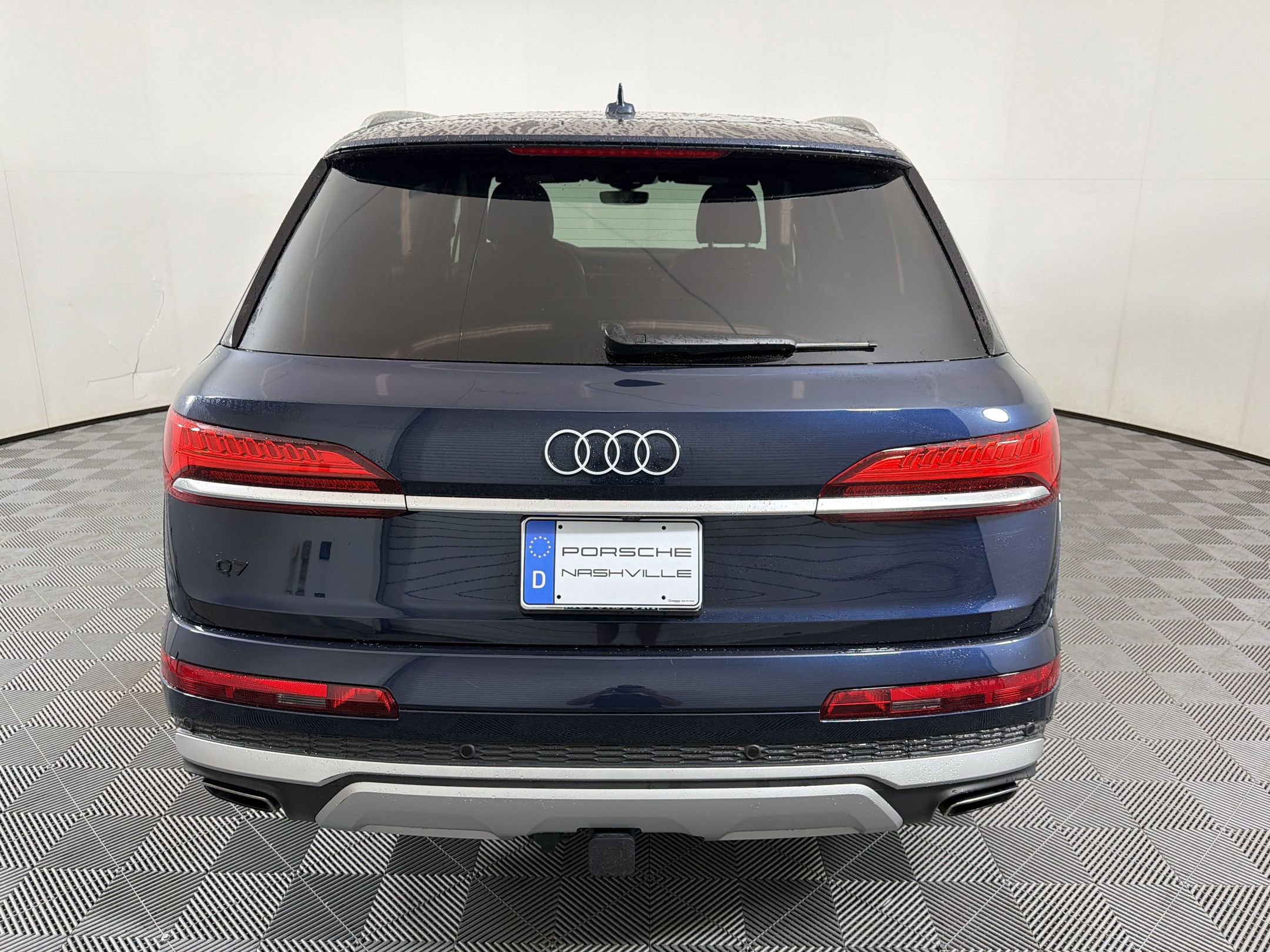 Used 2025 Audi Q7 3.0T Prestige AWD/4WD image 11