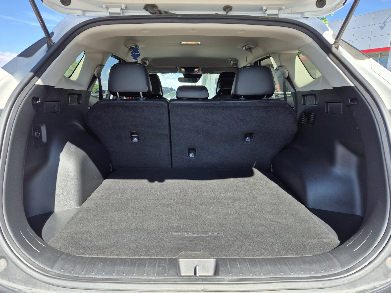 Used 2023 Kia Sportage EX image 20