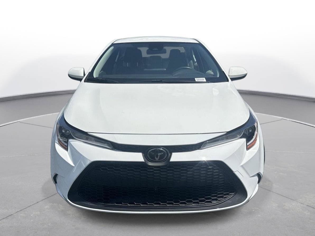 Used 2022 Toyota Corolla LE FWD image 3