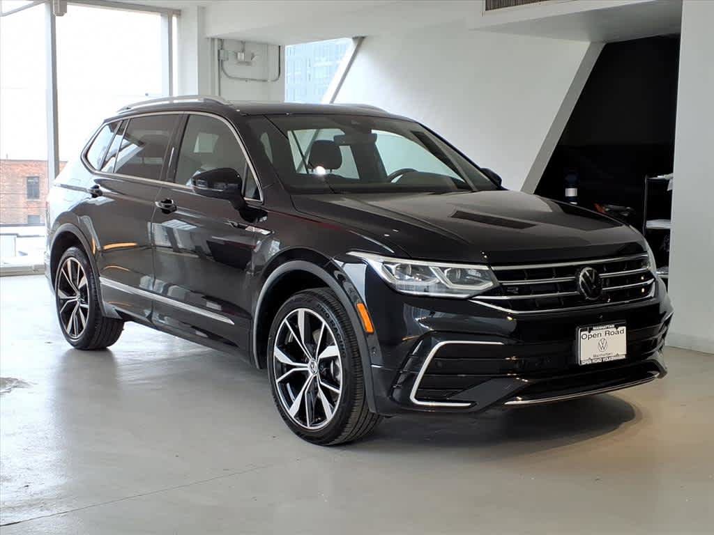 Used 2022 Volkswagen Tiguan SEL R-Line AWD/4WD image 3