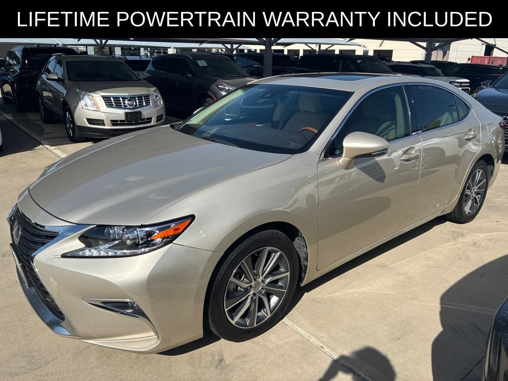 Used 2016 Lexus ES 300h w/ Luxury Package w/Wood Trim FWD image 4