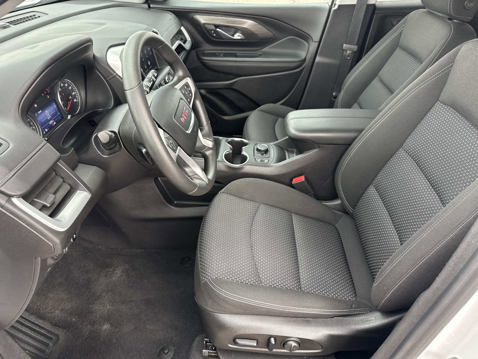 Certified 2024 GMC Terrain SLE w/ Driver Convenience Package FWD image 18