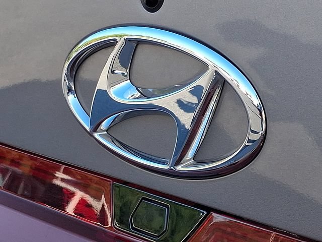 Used 2023 Hyundai Elantra SEL FWD image 30