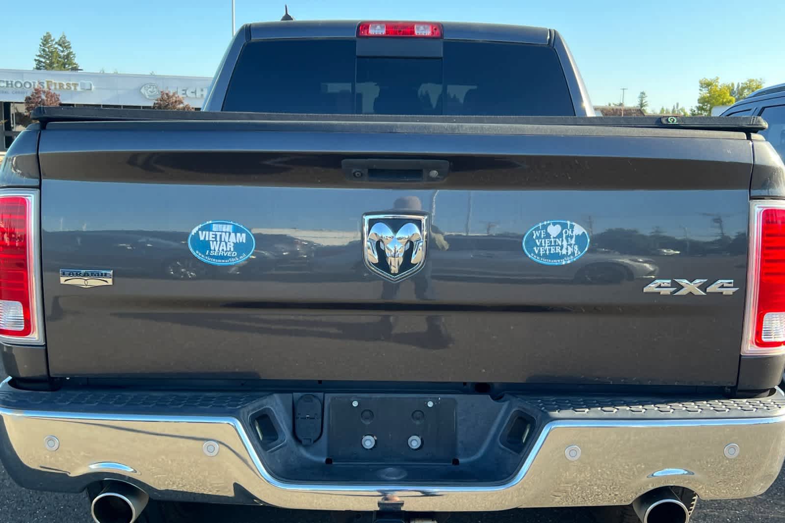 Used 2017 RAM 1500 Laramie w/ Convenience Group AWD/4WD image 19