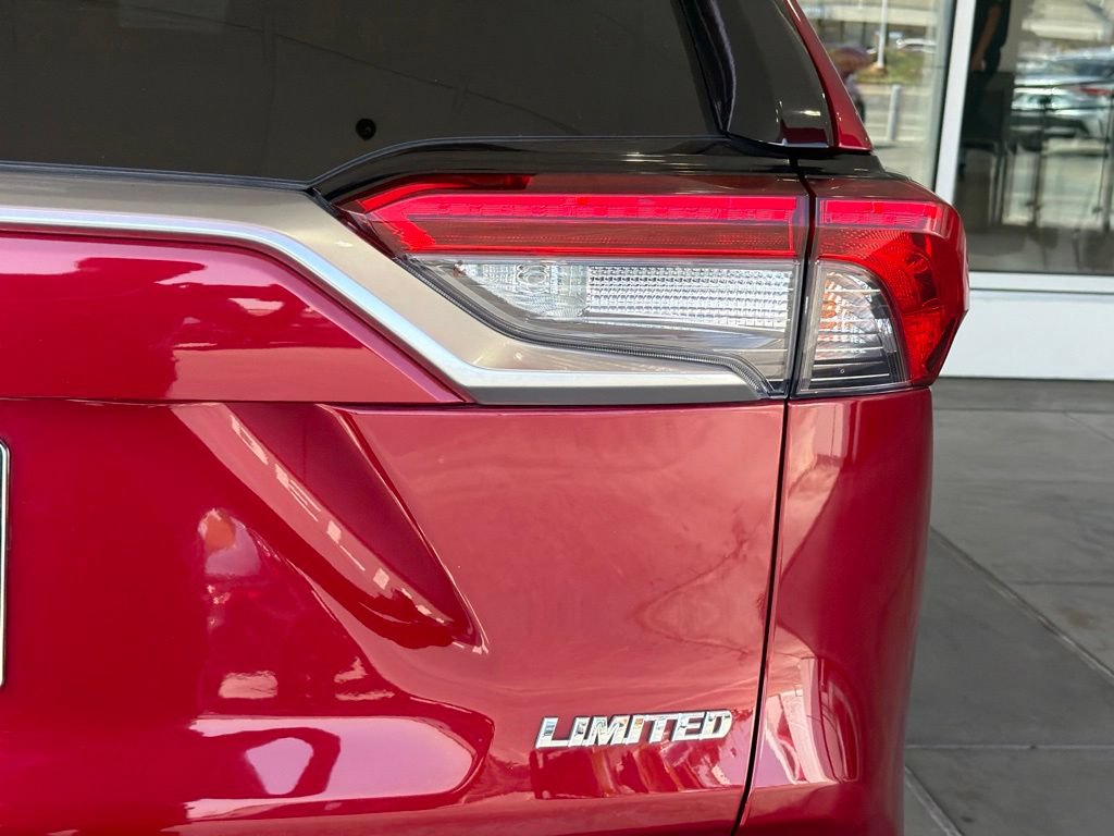 Certified 2019 Toyota RAV4 Limited w/ Carpet Mat Package FWD image 13