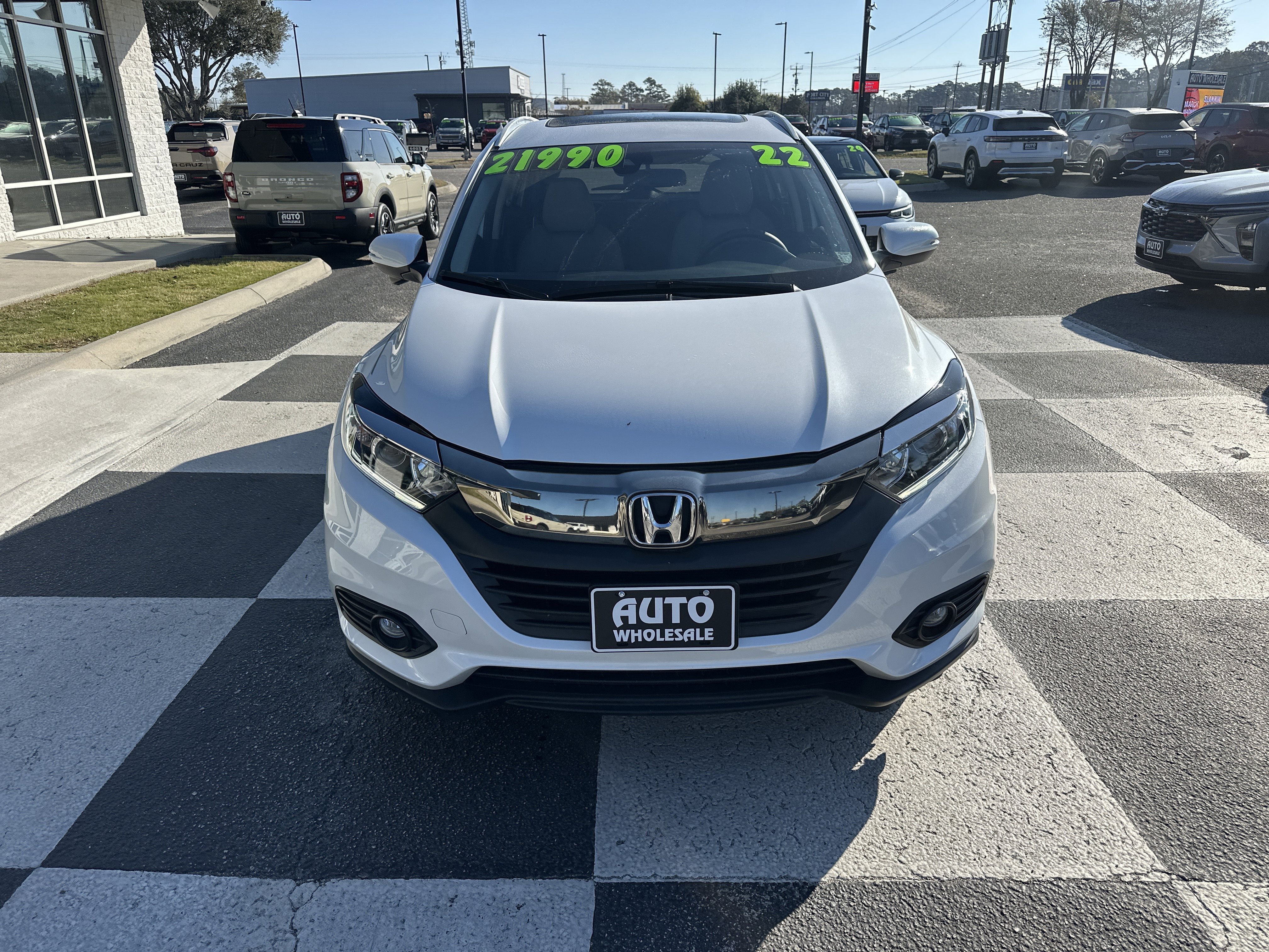 Used 2022 Honda HR-V EX image 2