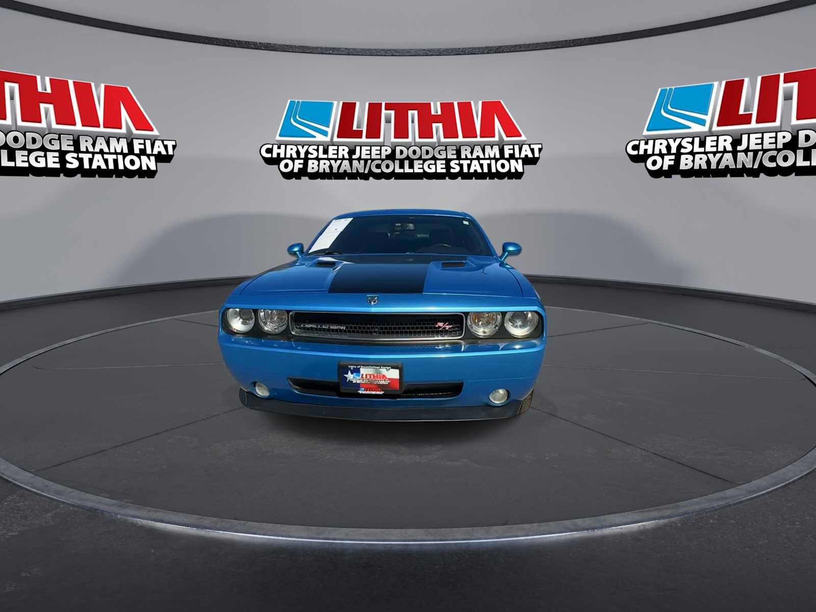 Used 2010 Dodge Challenger R/T RWD image 3