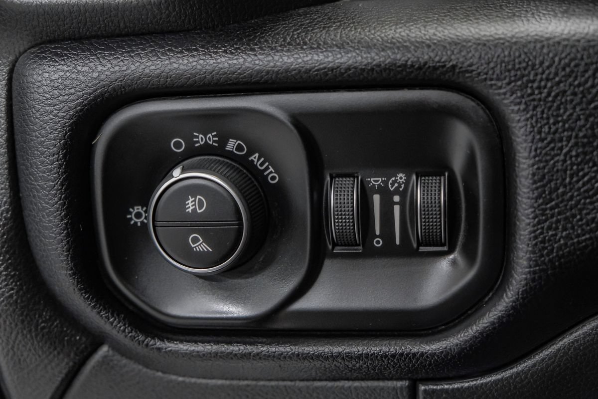 Used 2022 RAM 3500 Laramie AWD/4WD image 30