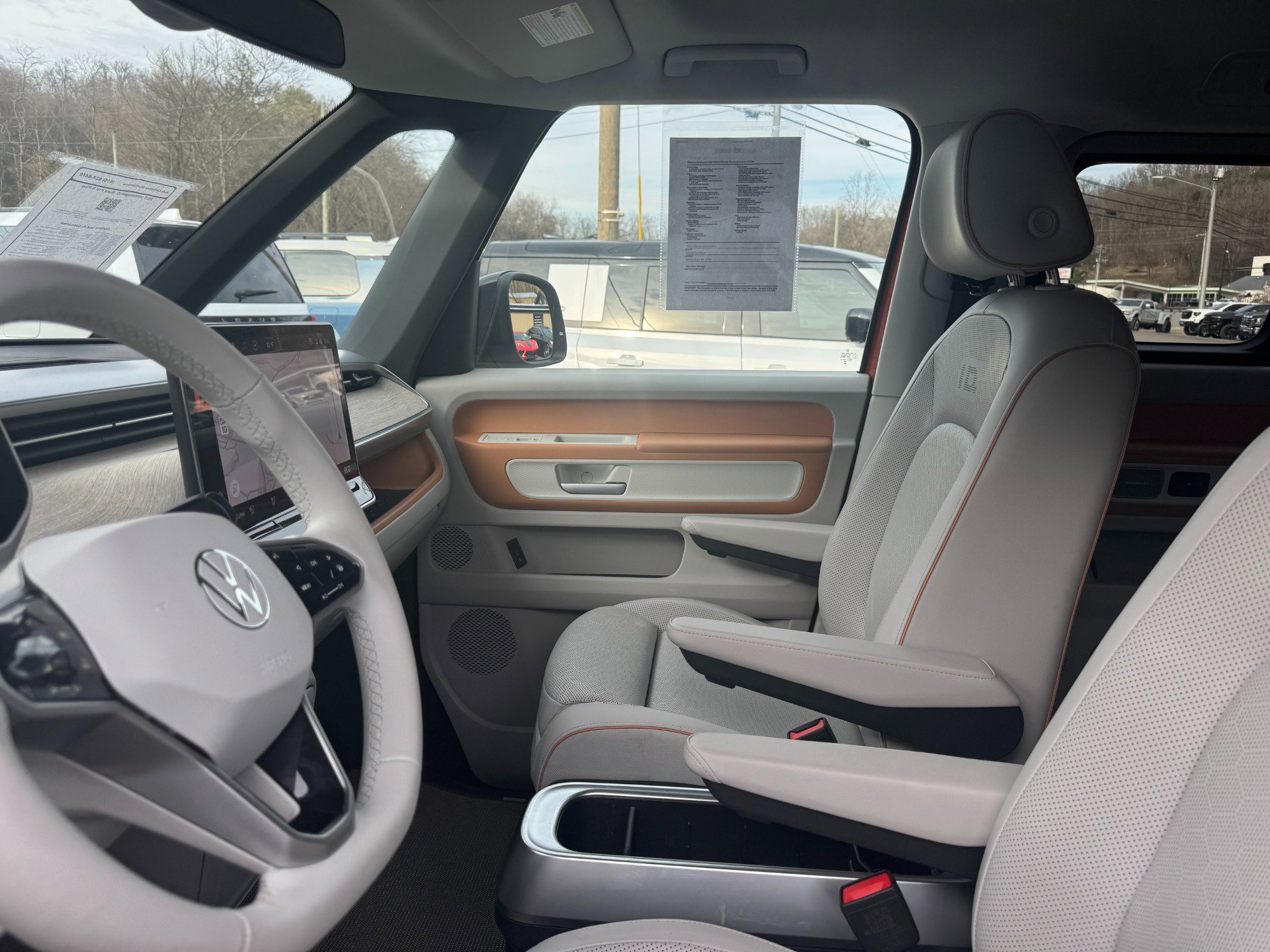 Used 2025 Volkswagen ID. Buzz Pro S Plus image 28