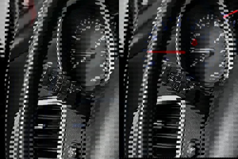 Used 2016 Chevrolet Equinox LTZ w/ Enhanced Convenience Package image 24