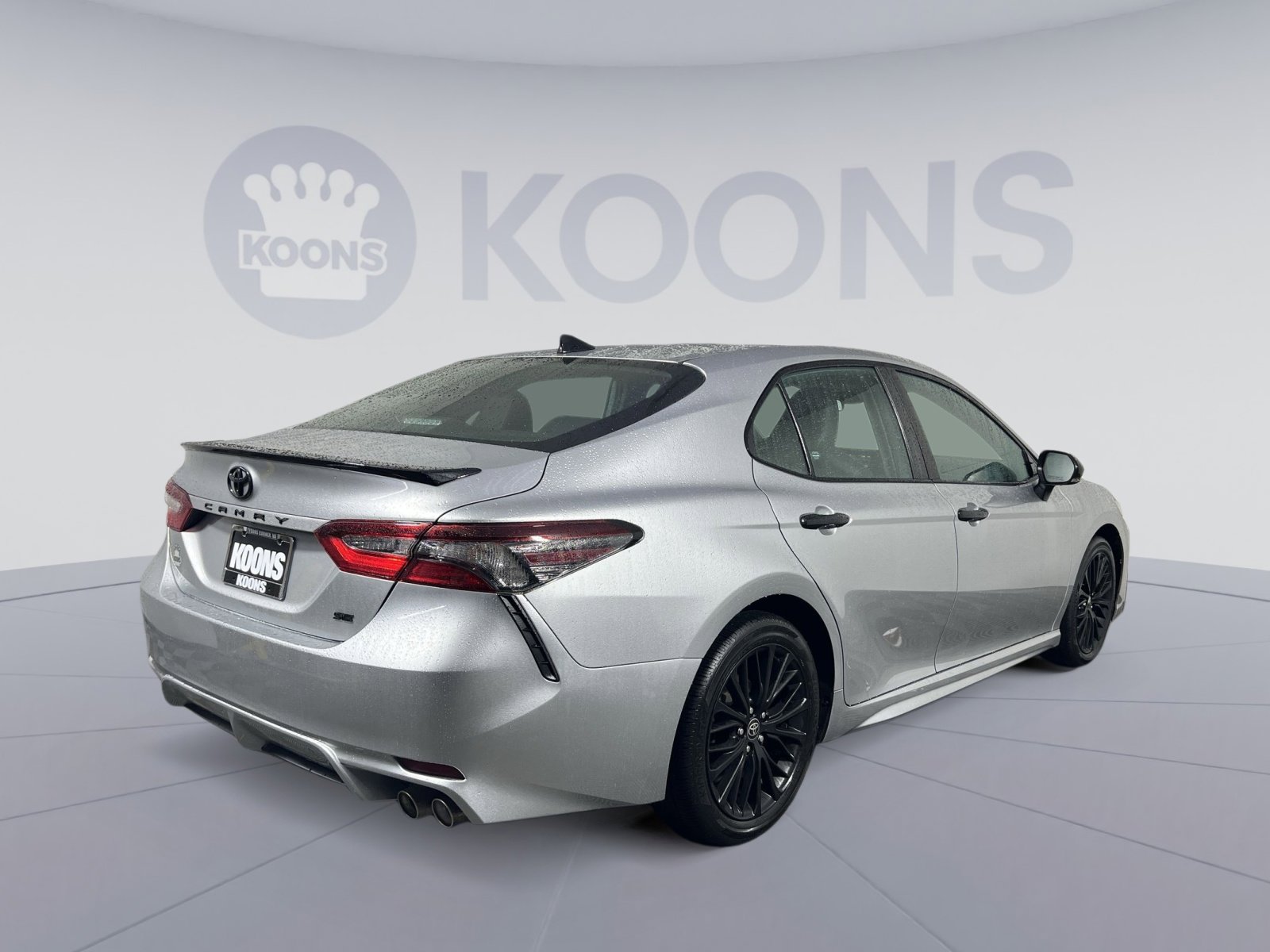 Used 2022 Toyota Camry SE image 7