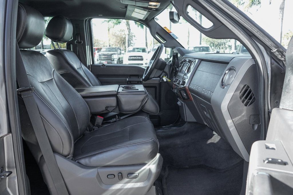 Used 2012 Ford F350 Lariat w/ Chrome Pkg image 36