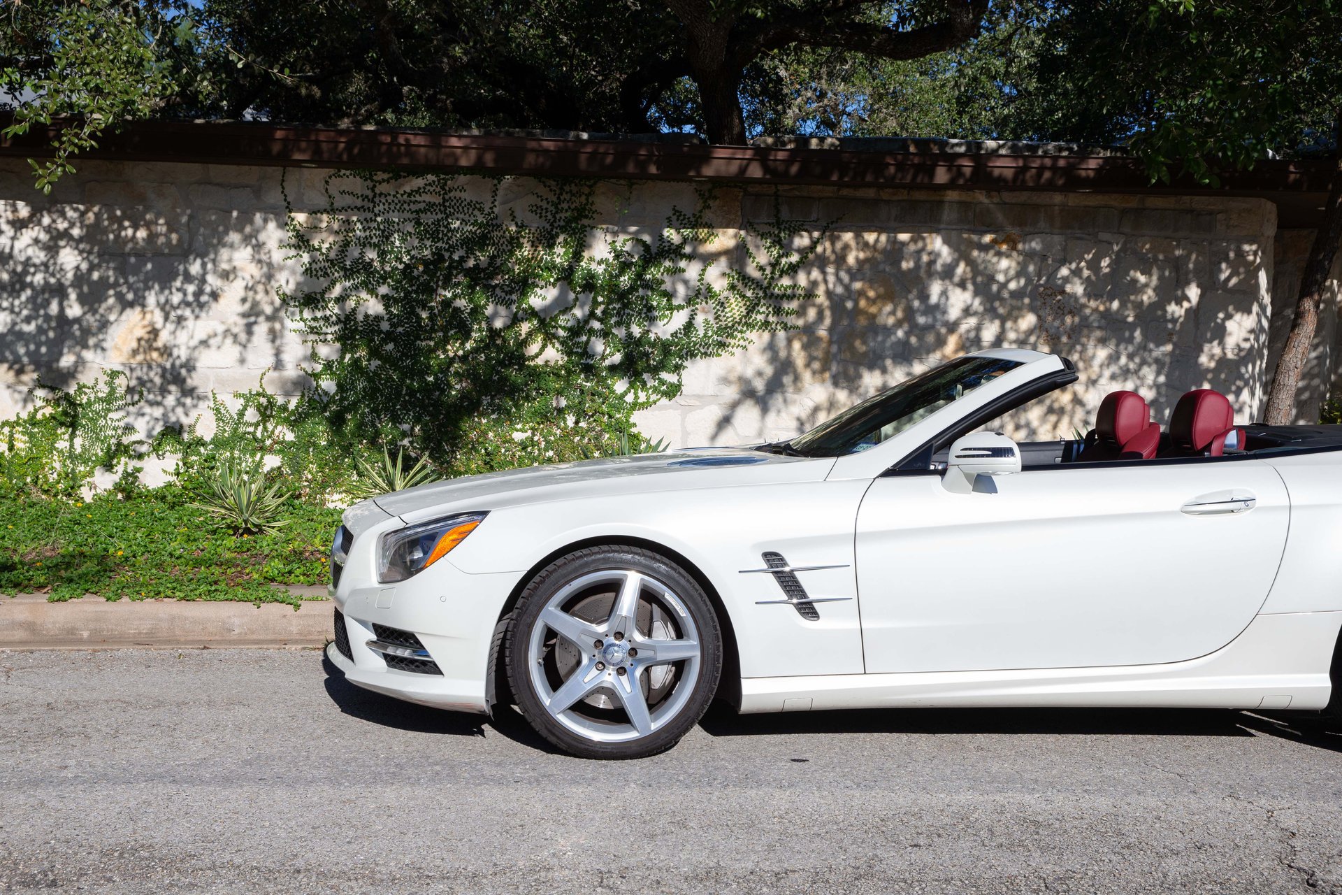 Used 2015 Mercedes-Benz SL 400 image 12