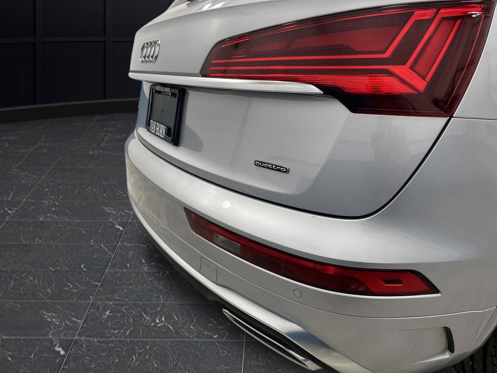 Used 2024 Audi Q5 e Premium Plus w/ Premium Plus Package image 34